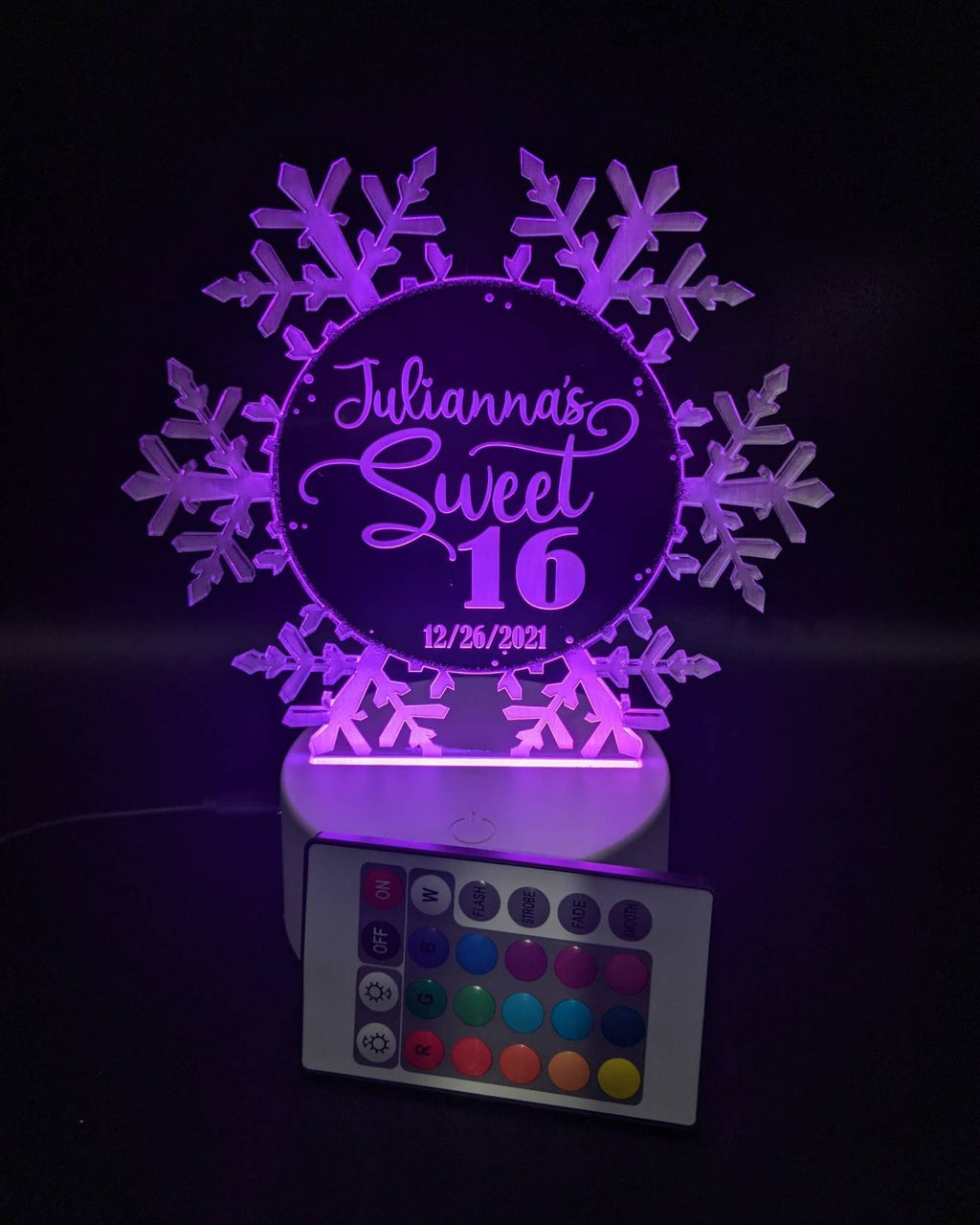 Personalized Snowflake LED Cake Topper: Engraved Acrylic Winter Wedding Decor