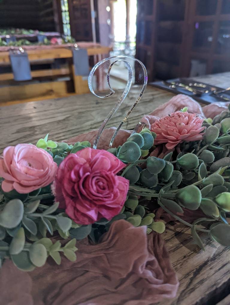 Clear Acrylic Table Numbers: Elegant Wedding Centerpiece Decor