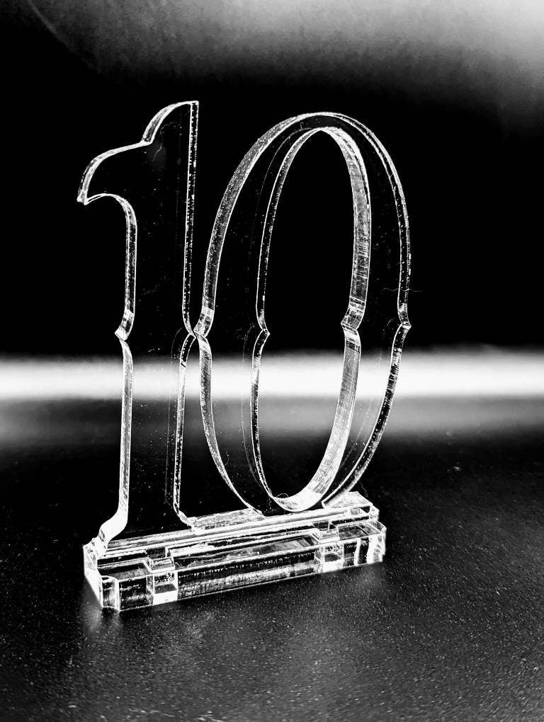 Clear Acrylic Table Numbers: Elegant Wedding Centerpiece Decor