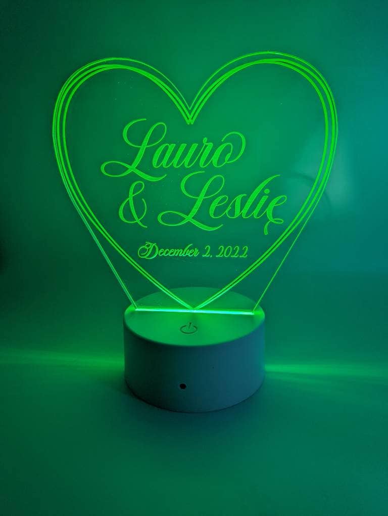 Engraved LED Heart Cake Topper: Personalized Acrylic Wedding Decor